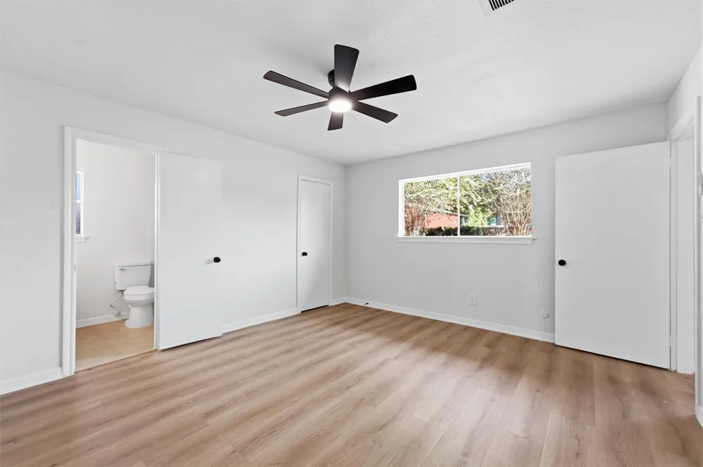 719 Cherry Valley Drive Houston, TX 77336