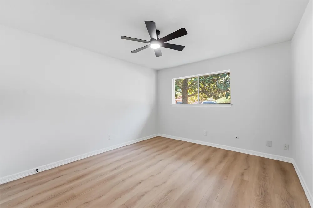 719 Cherry Valley Drive Houston, TX 77336