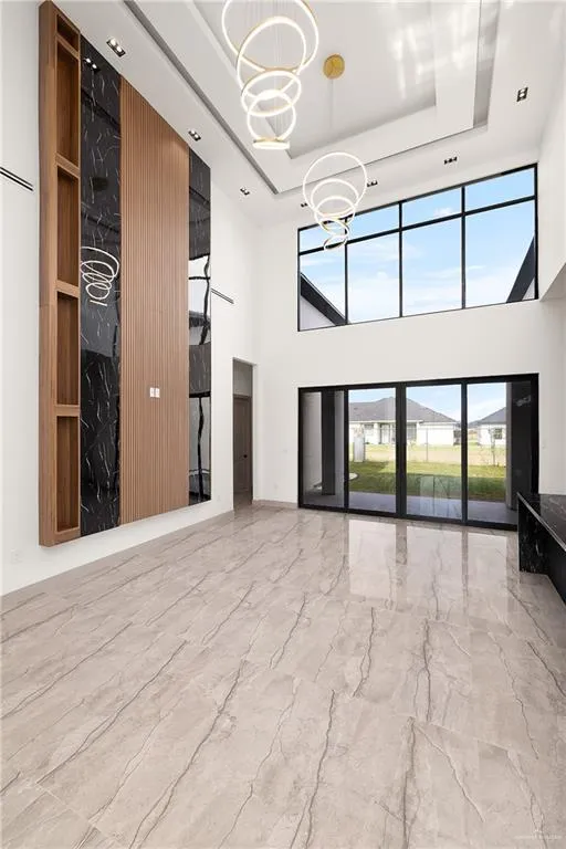 1402 Tierra Encantada Weslaco, TX 78596