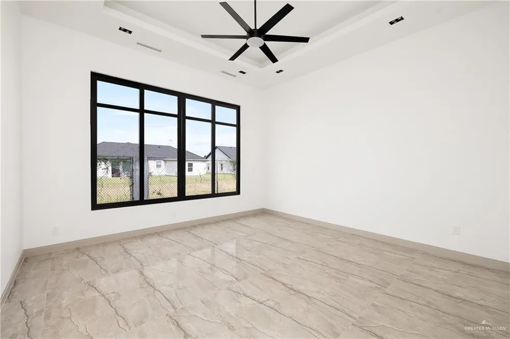 1402 Tierra Encantada Weslaco, TX 78596