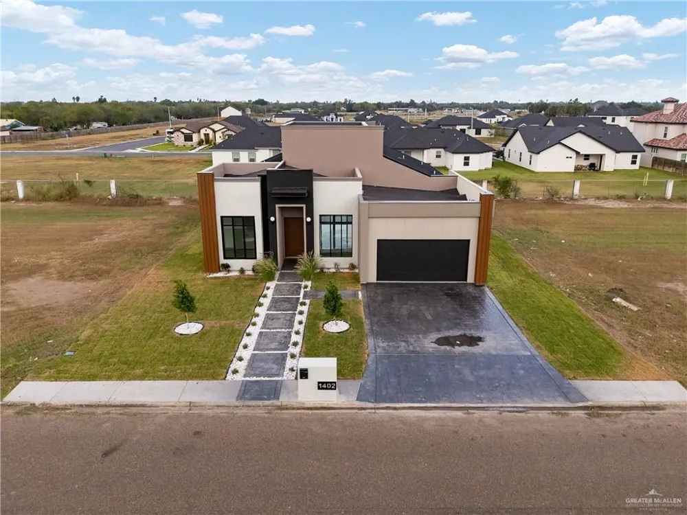 1402 Tierra Encantada Weslaco, TX 78596