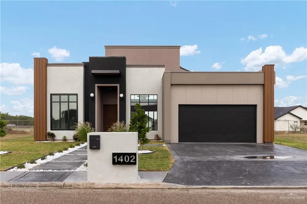 1402 Tierra Encantada Weslaco, TX 78596