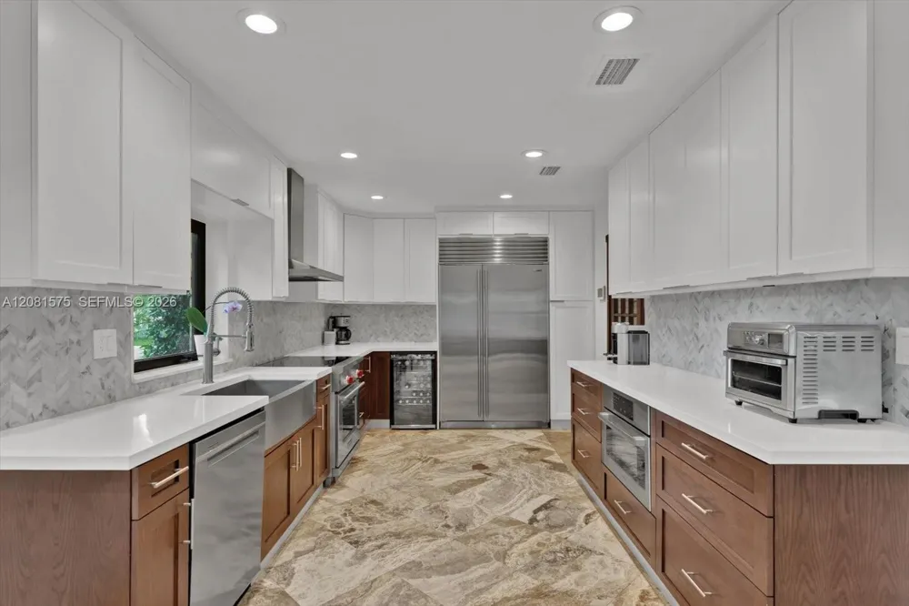 9204 NE 10th Ave Miami Shores, FL 33138