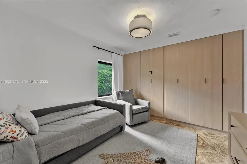9204 NE 10th Ave Miami Shores, FL 33138