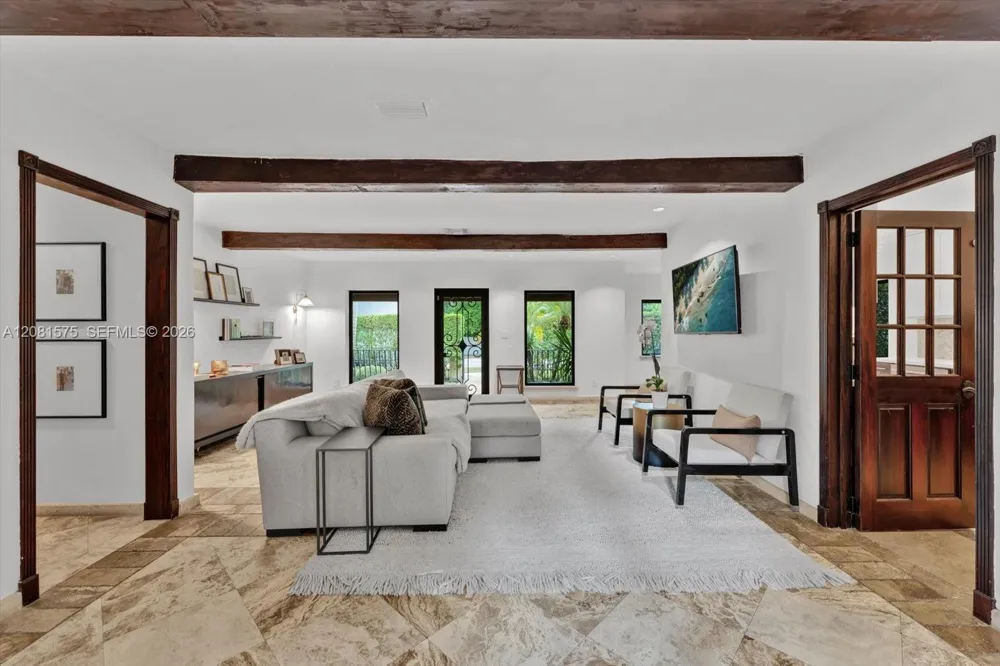 9204 NE 10th Ave Miami Shores, FL 33138