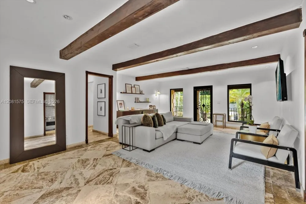 9204 NE 10th Ave Miami Shores, FL 33138