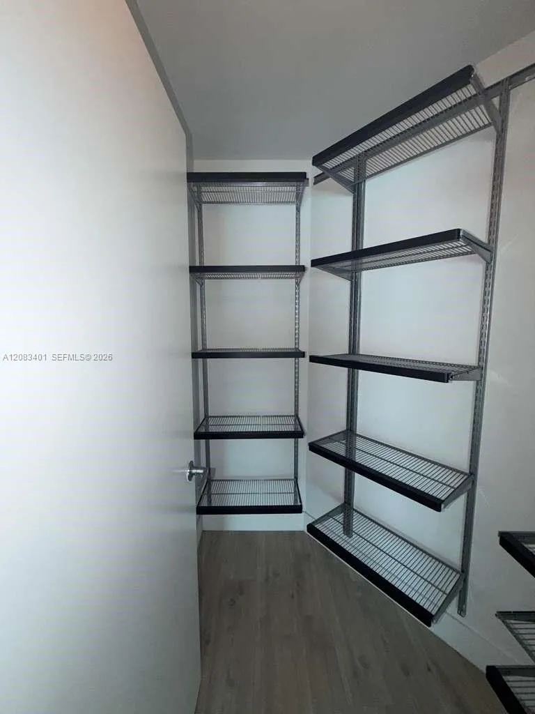 1900 Bayshore Dr #3007 Miami, FL 33132