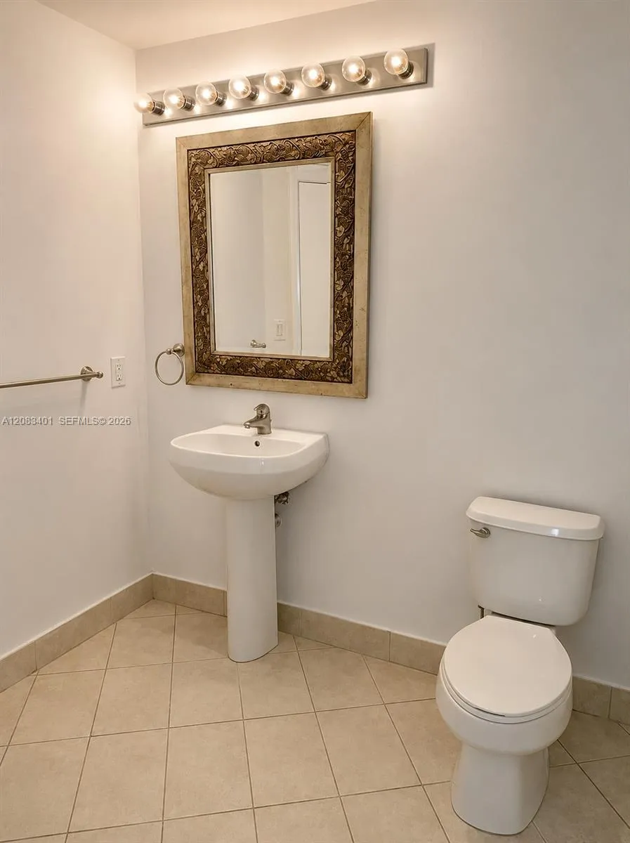 1900 Bayshore Dr #3007 Miami, FL 33132