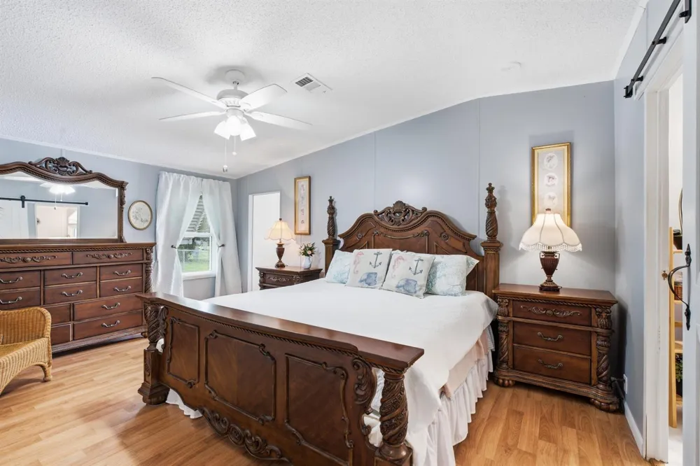 2502 SW VERSAILLES TERRACE Stuart, FL 34997