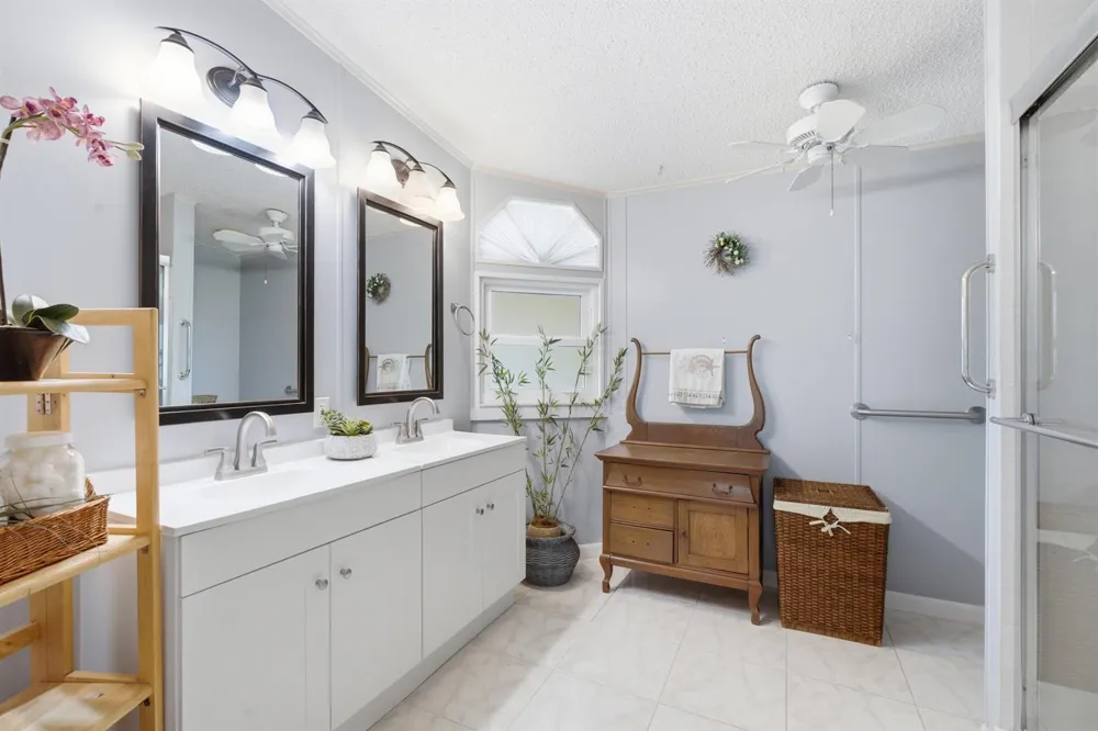 2502 SW VERSAILLES TERRACE Stuart, FL 34997