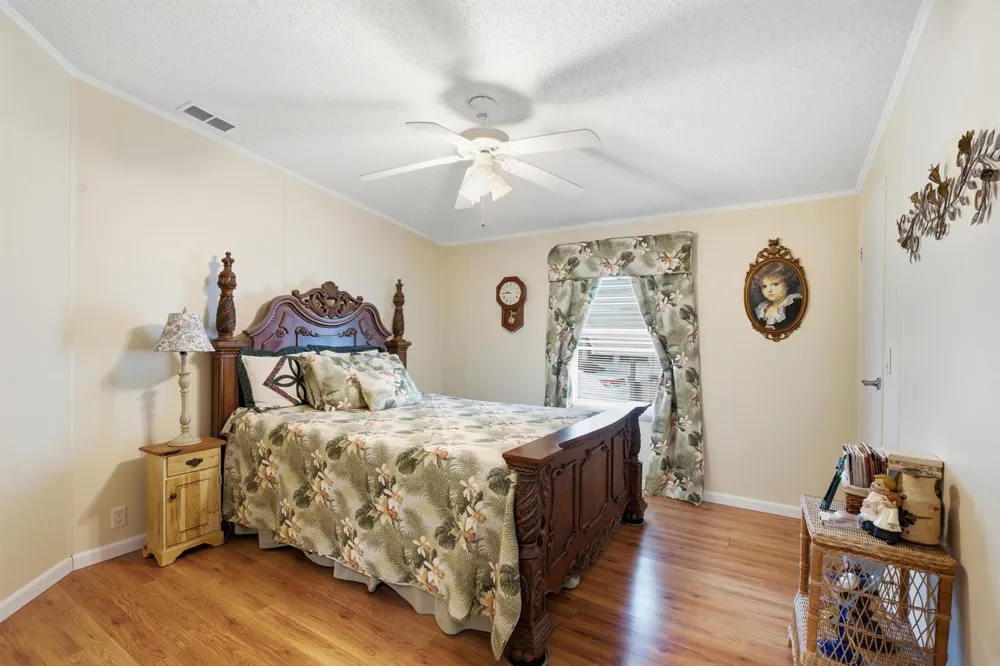 2502 SW VERSAILLES TERRACE Stuart, FL 34997