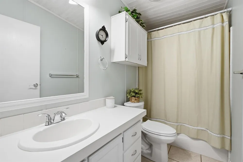 2502 SW VERSAILLES TERRACE Stuart, FL 34997