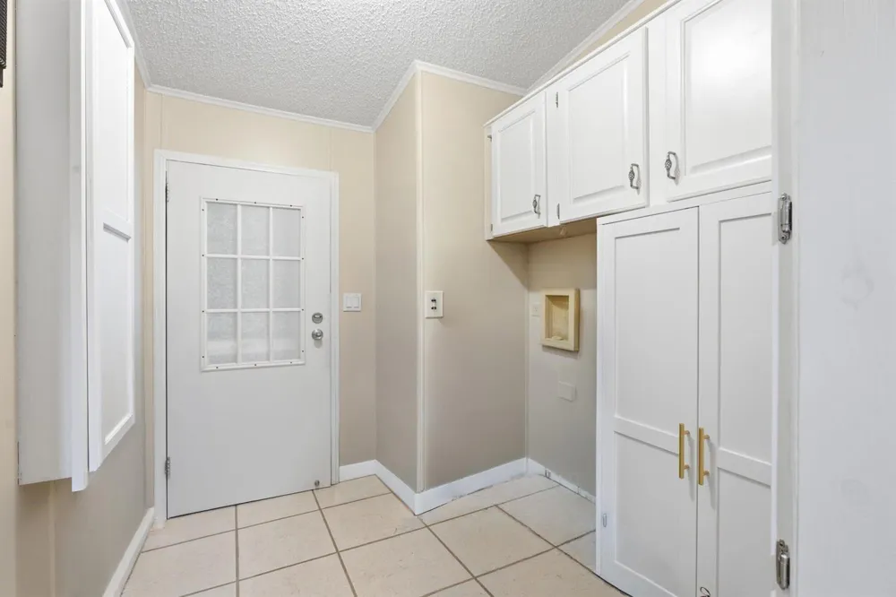 2502 SW VERSAILLES TERRACE Stuart, FL 34997