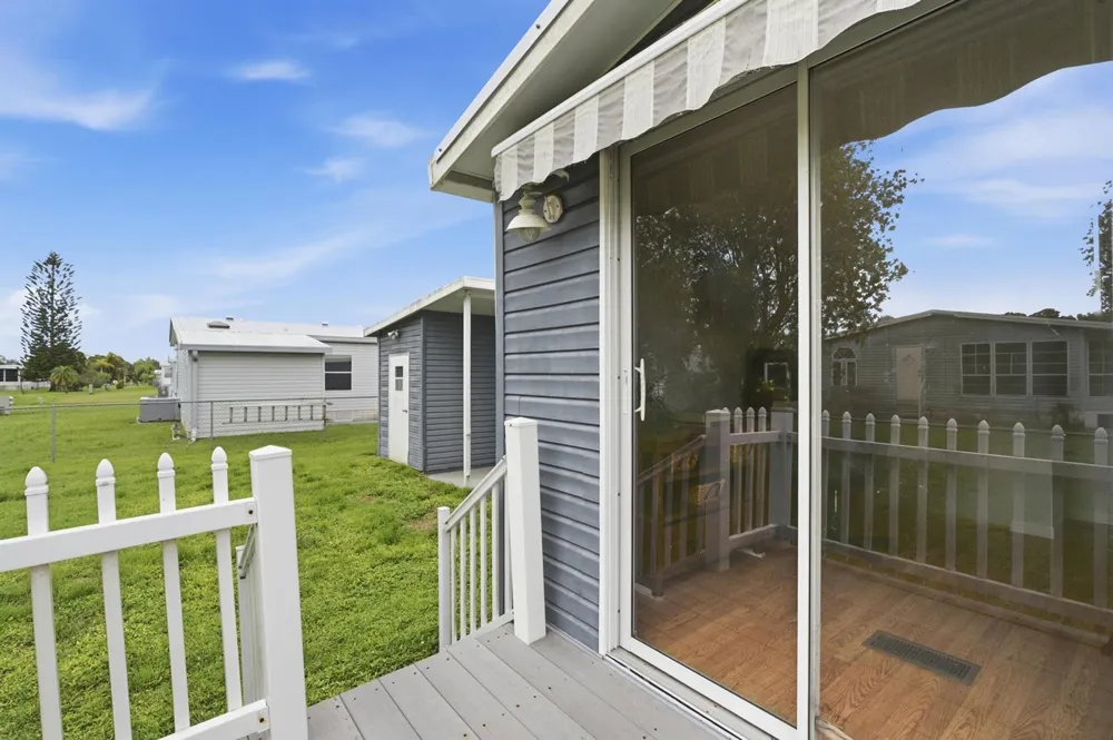 2502 SW VERSAILLES TERRACE Stuart, FL 34997