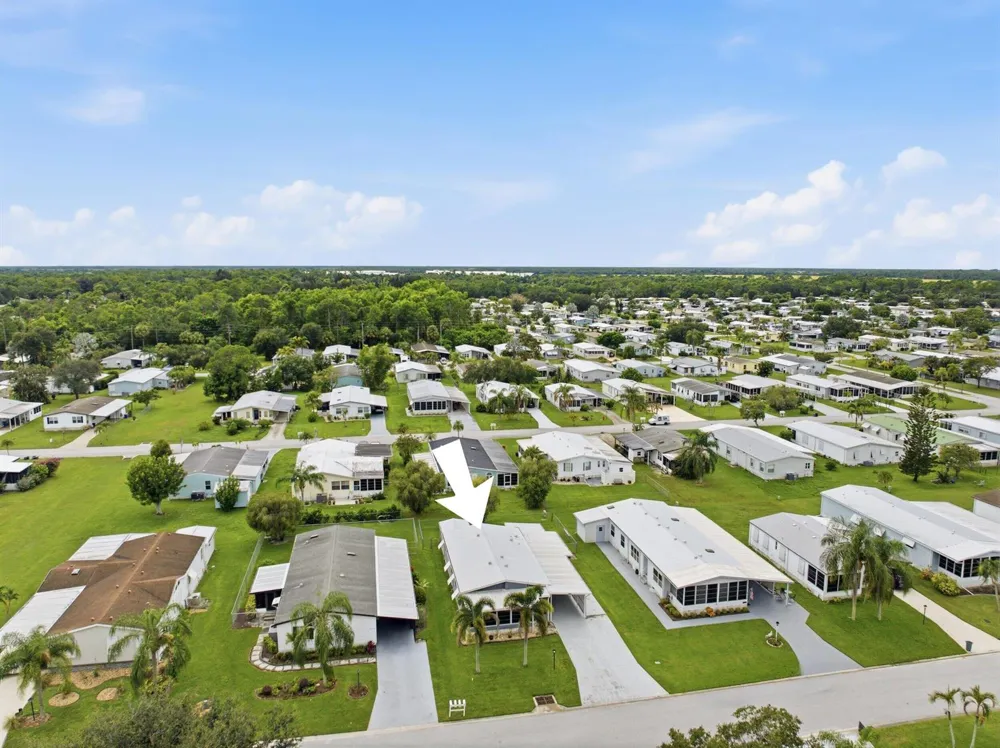 2502 SW VERSAILLES TERRACE Stuart, FL 34997