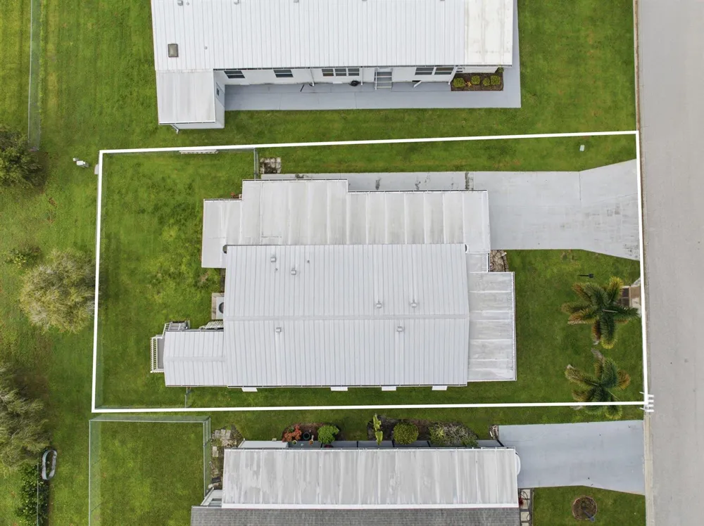 2502 SW VERSAILLES TERRACE Stuart, FL 34997