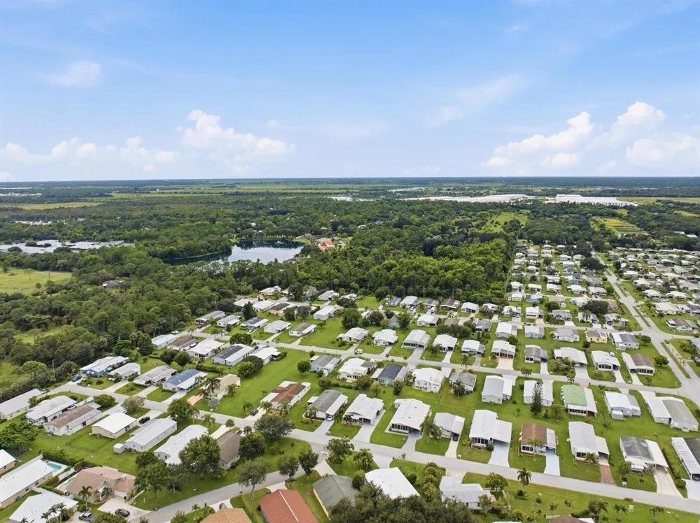 2502 SW VERSAILLES TERRACE Stuart, FL 34997