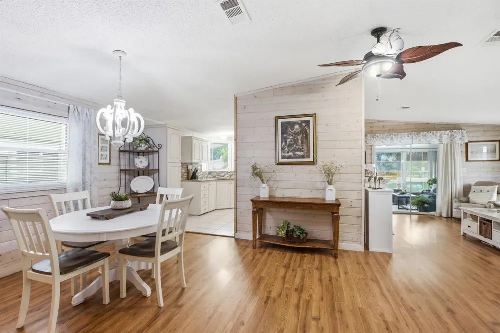 2502 SW VERSAILLES TERRACE Stuart, FL 34997
