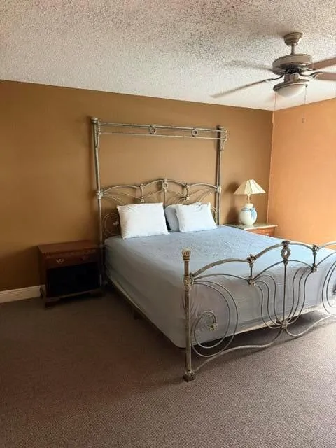 1480 WINDORAH WAY #B West Palm Beach, FL 33411