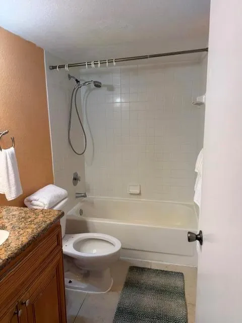 1480 WINDORAH WAY #B West Palm Beach, FL 33411