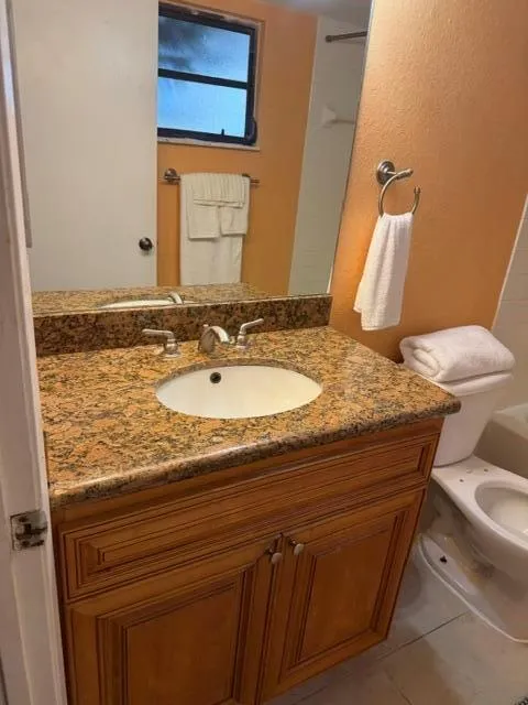 1480 WINDORAH WAY #B West Palm Beach, FL 33411