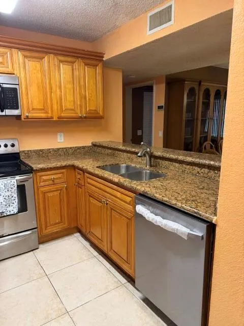 1480 WINDORAH WAY #B West Palm Beach, FL 33411