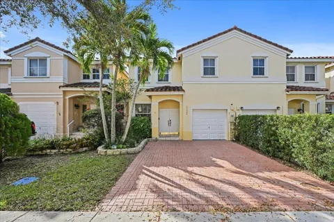 17064 SW 33rd Court