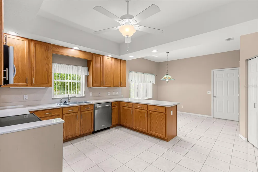 9485 SW 92ND PLACE ROAD ocala, FL 34481