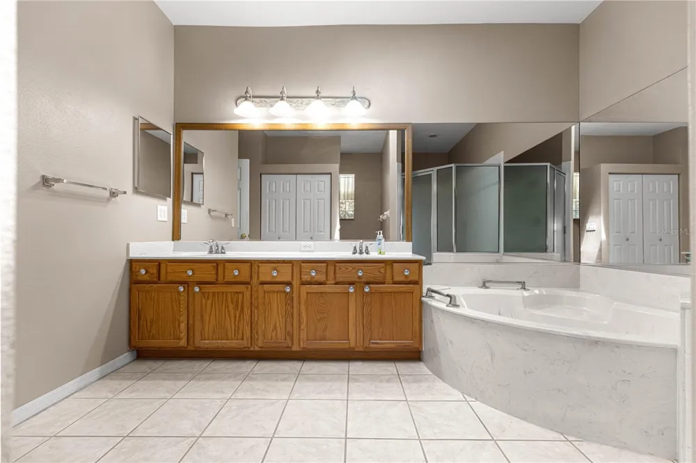 9485 SW 92ND PLACE ROAD ocala, FL 34481