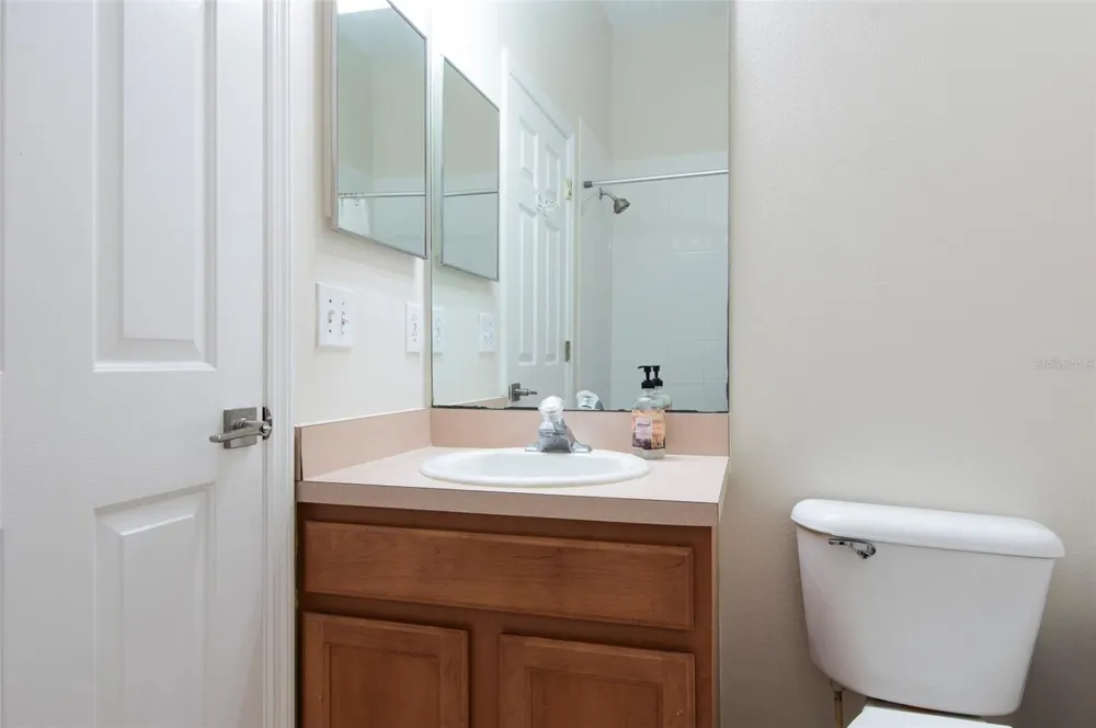 570 VALLANCE WAY NE St Petersburg, FL 33716