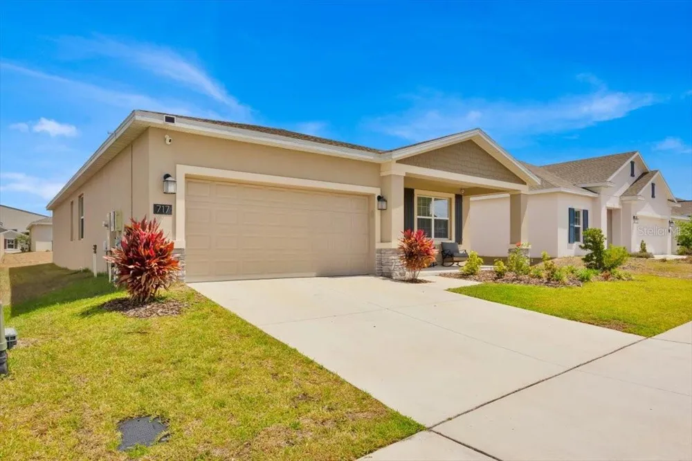717 CITRUS RESERVE BOULEVARD Davenport, FL 33837
