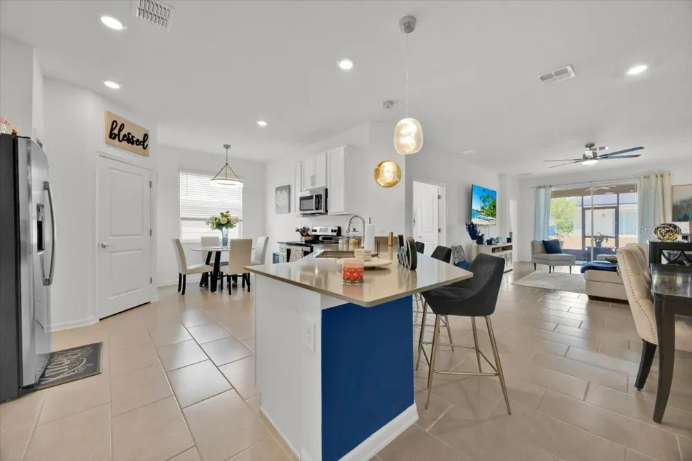 717 CITRUS RESERVE BOULEVARD Davenport, FL 33837