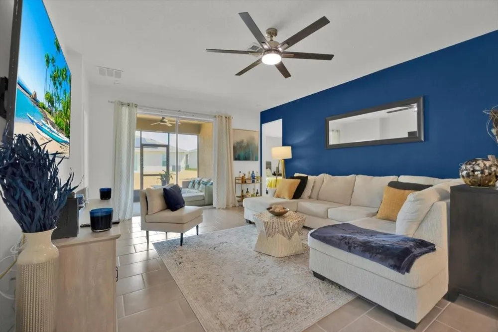 717 CITRUS RESERVE BOULEVARD Davenport, FL 33837