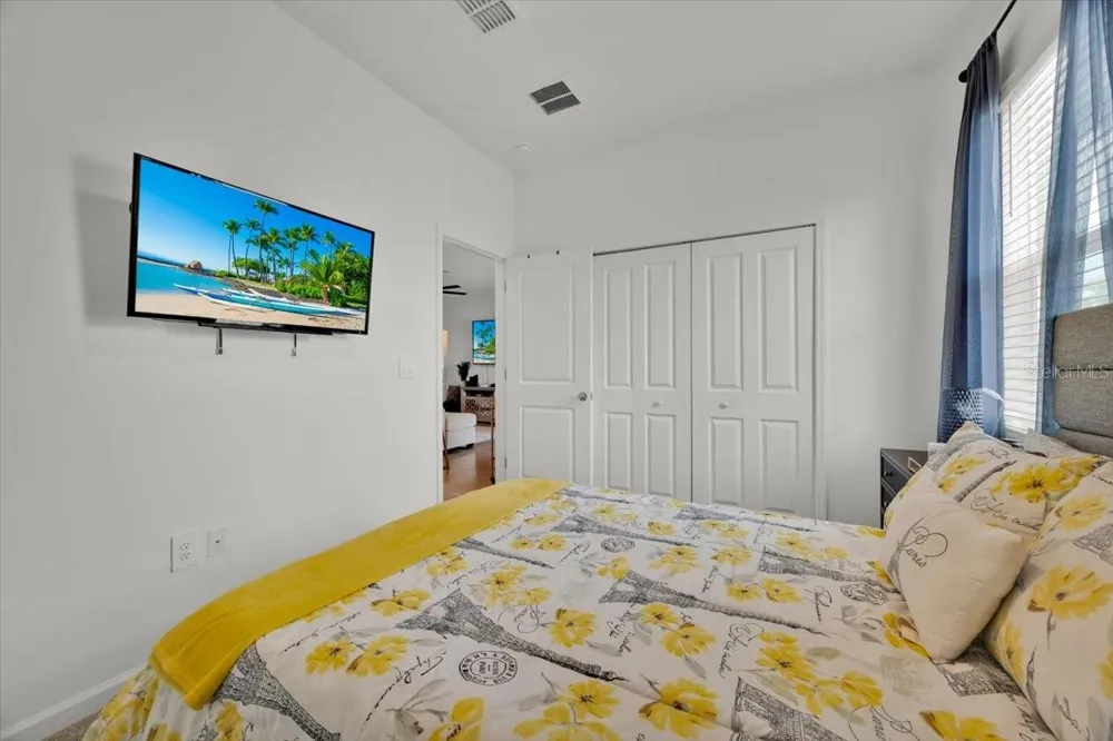 717 CITRUS RESERVE BOULEVARD Davenport, FL 33837