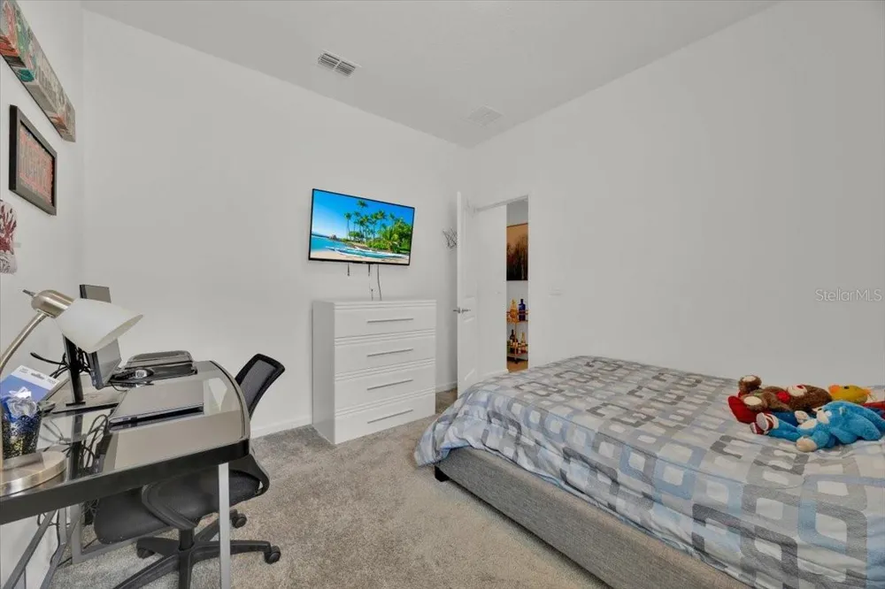 717 CITRUS RESERVE BOULEVARD Davenport, FL 33837
