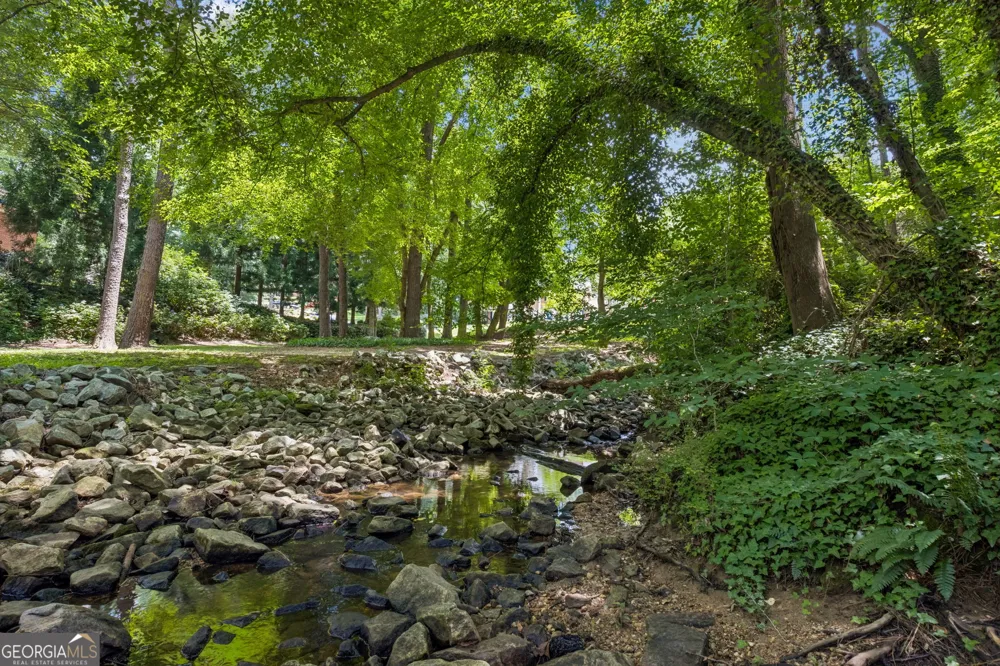 2034 Starfire DR NE Atlanta, GA 30345
