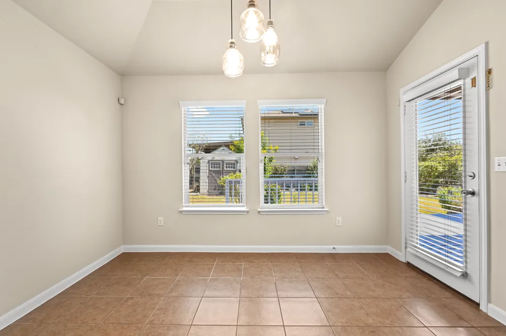 170 Wallops Kyle, TX 78640