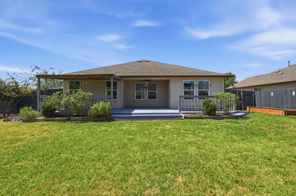 170 Wallops Kyle, TX 78640