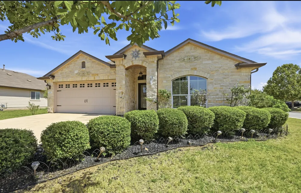 170 Wallops Kyle, TX 78640