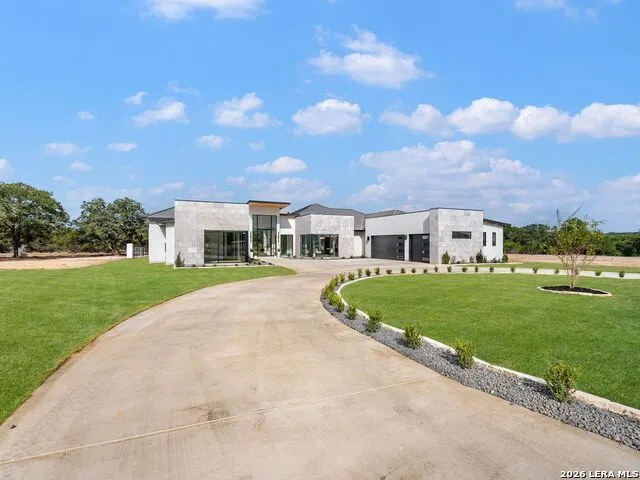 59 RANCH HEIGHTS Fair Oaks Ranch, TX 78015