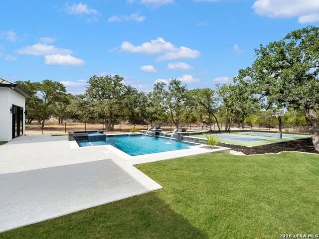 59 RANCH HEIGHTS Fair Oaks Ranch, TX 78015