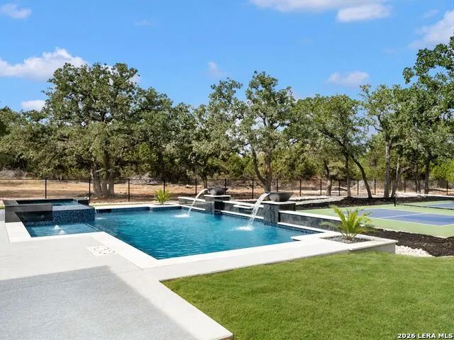 59 RANCH HEIGHTS Fair Oaks Ranch, TX 78015