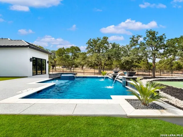 59 RANCH HEIGHTS Fair Oaks Ranch, TX 78015