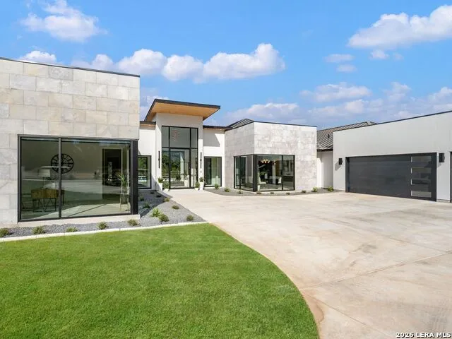 59 RANCH HEIGHTS Fair Oaks Ranch, TX 78015