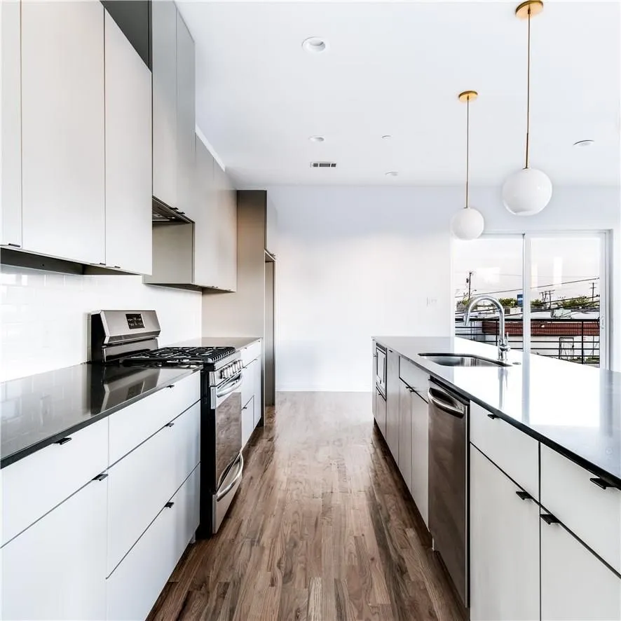 1715 Bennett Avenue #101 Dallas, TX 75206
