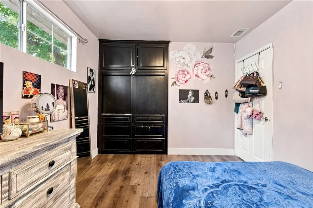 13009 9th Chino, CA 91710