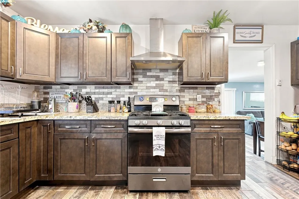 13009 9th Chino, CA 91710
