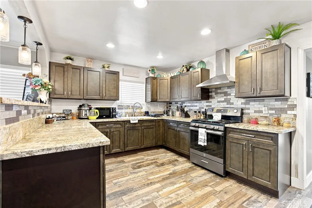13009 9th Chino, CA 91710