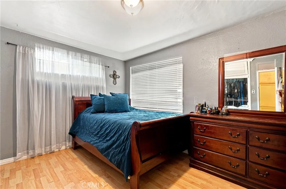 13009 9th Chino, CA 91710