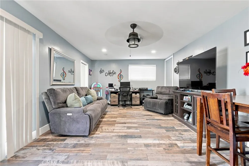 13009 9th Chino, CA 91710